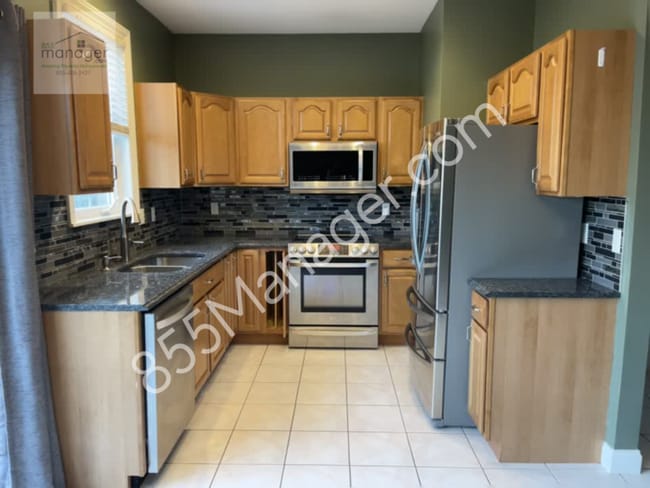 Building Photo - Explore a unique living experience in Keeg...