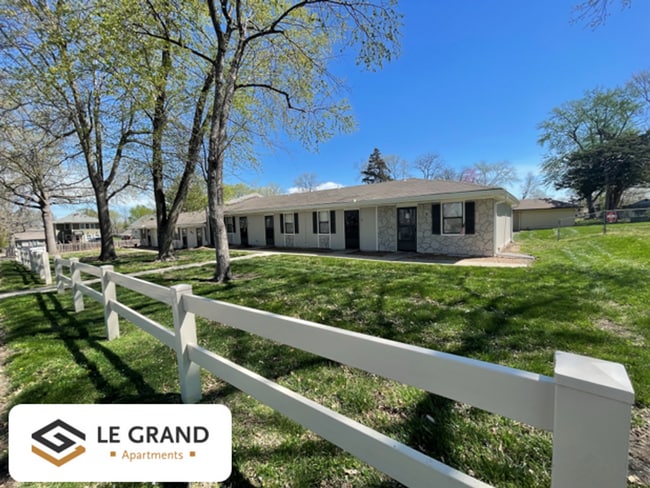 Building Photo - LEGRAND 55+ RETIREMENT VILLAGE