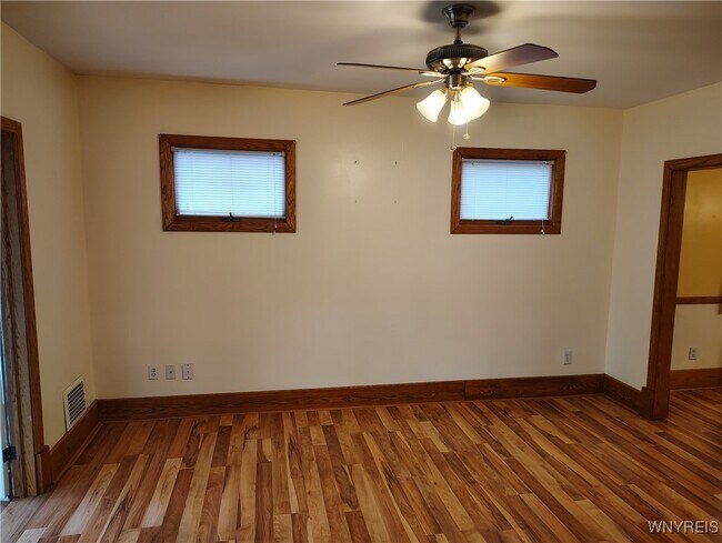 Foto del edificio - 186 Westfield Rd