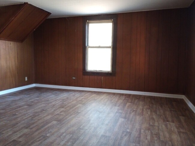 Foto del edificio - 3 Bedroom in Gray Court