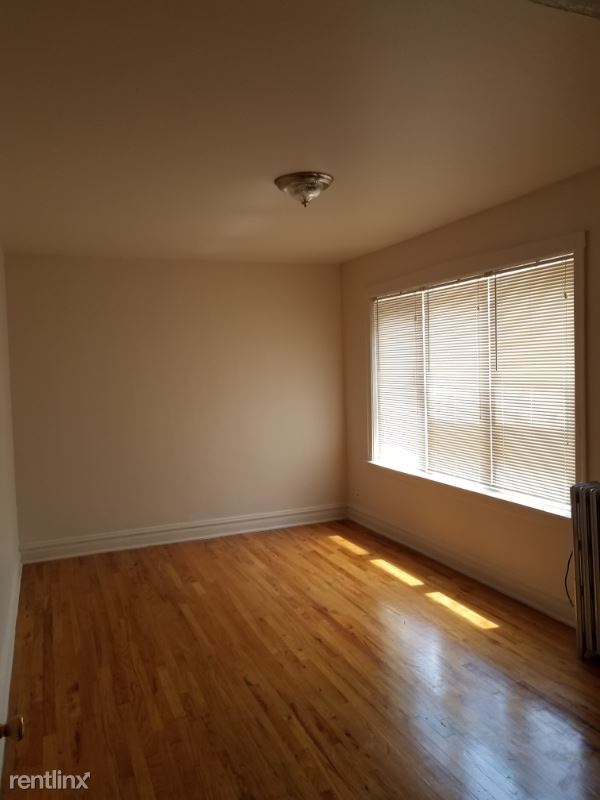 Building Photo - 2 br, 1 bath Apartment - 4856 W North Ave