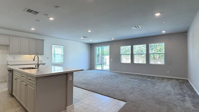 Building Photo - 11074 Avalon Way