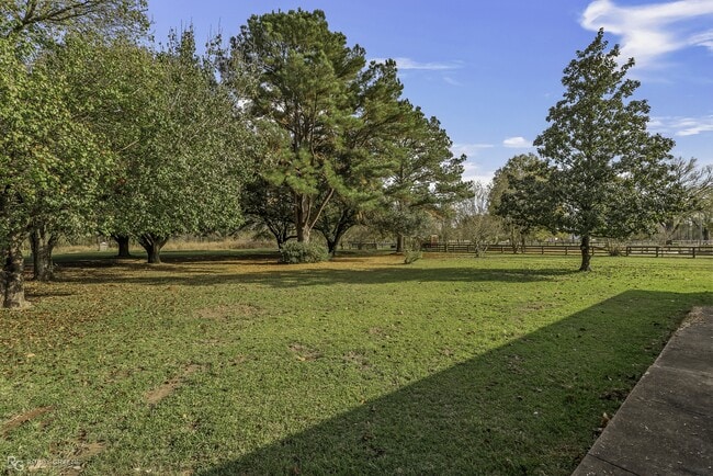 Building Photo - 5425 Modica Lott Rd