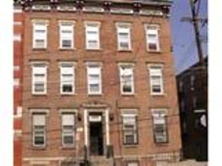 Building Photo - 1641 Sycamore St