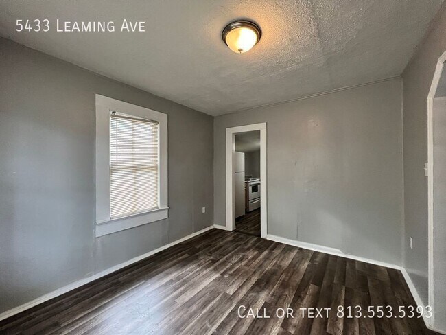 Building Photo - 5433 Leaming Ave