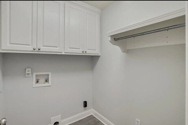 Foto del edificio - 428 Wildberry Cir