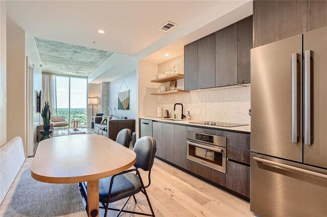 Foto del edificio - 48 Unit 1806 Ave