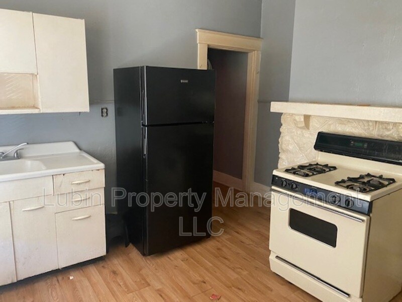 Building Photo - 1314 Faxon Ave