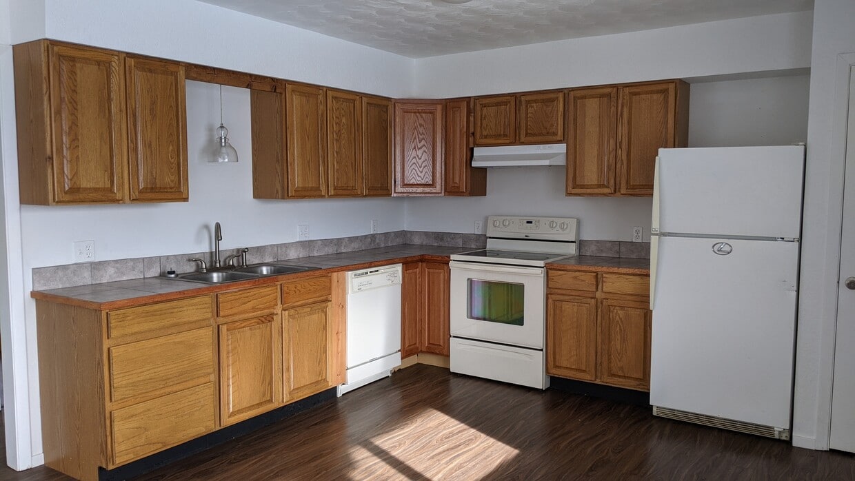 207 8th St Unit Upper Duplex, Granby, CO 80446 Apartments in Granby