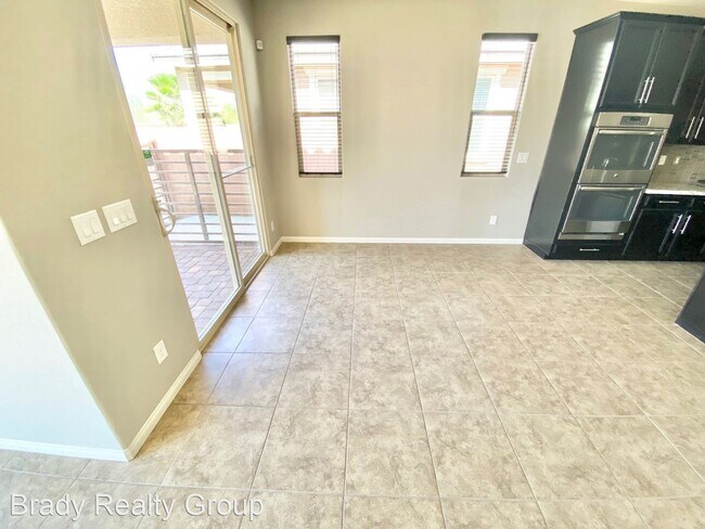 Building Photo - 4 br, 2 bath House - 6137 Turaco St