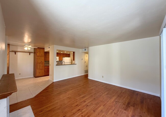 Building Photo - 9392 Twin Trails Dr