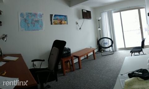 Foto del edificio - 1321 Wilmot St