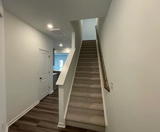 Foto del edificio - 249 Lily Patch Ln