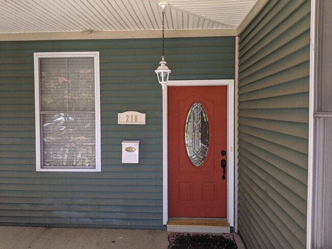 Photo - 218 W 32nd St (Norfolk, VA) House