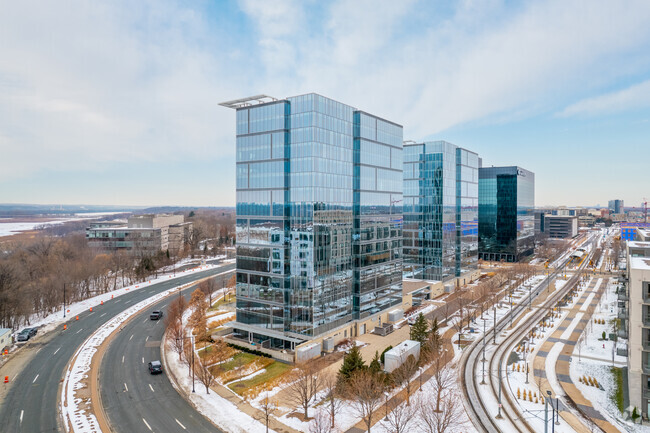 Building Photo - Reflections at Bloomington