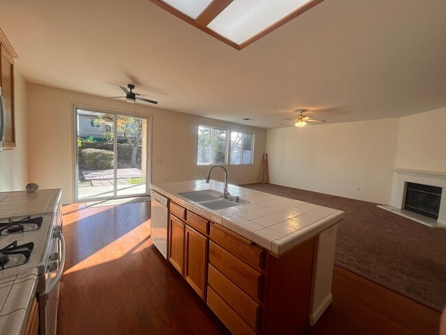 Building Photo - 1678 Trebbiano St