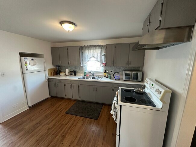 Foto del edificio - 4210 N Moody Ave
