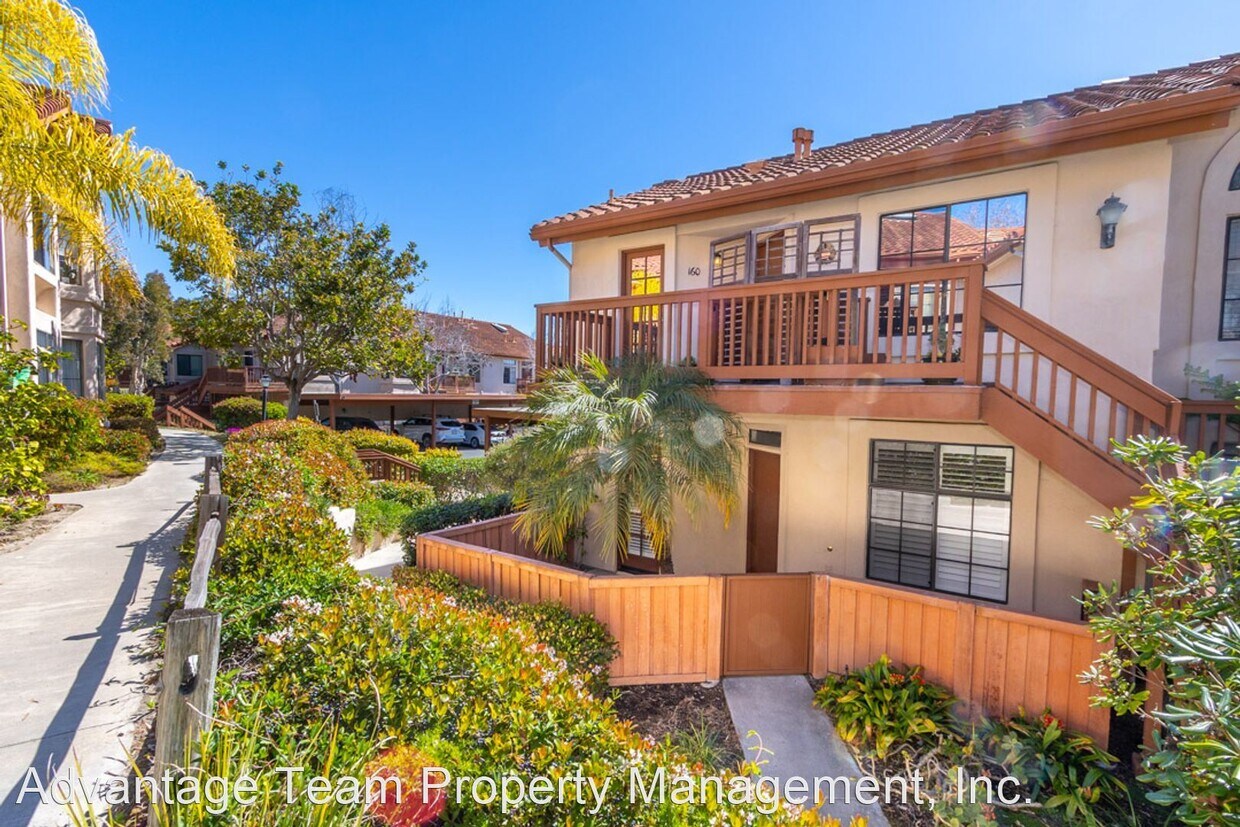 Foto principal - 2 br, 2 bath House - 4019 Carmel View Rd. ...