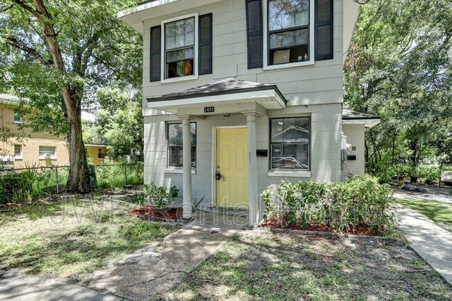 Photo - 1491 W 5th St Apartment