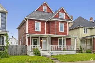 Building Photo - 118 Dakota Ave