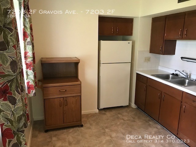 Foto del edificio - 1 Bedroom Apartment