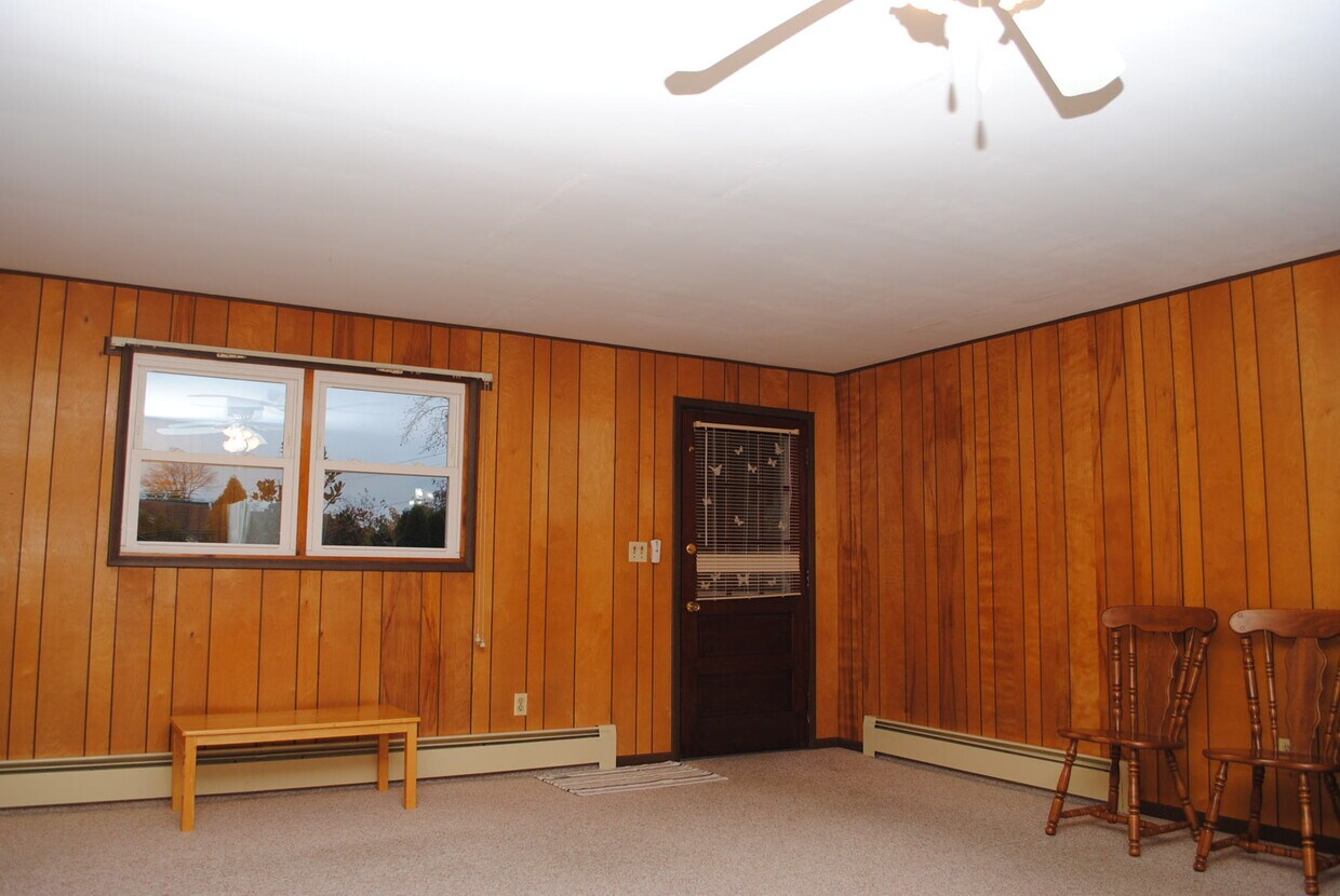 Primary Photo - 270 Forest Ave
