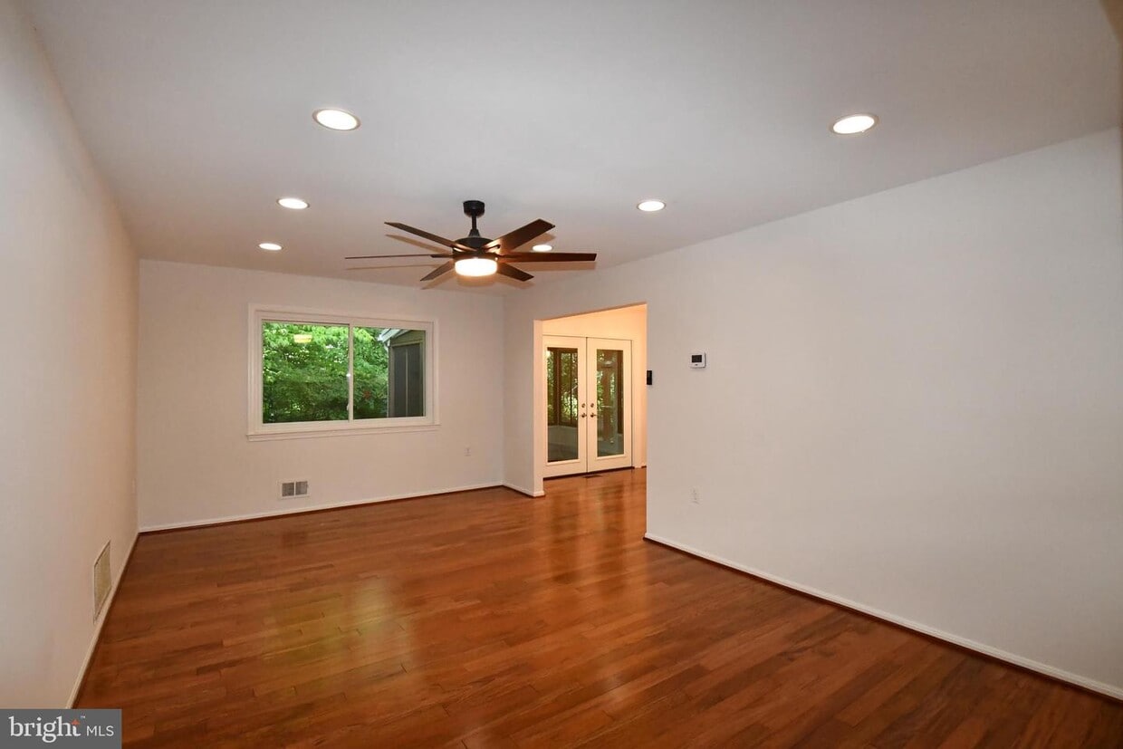 9011 Brook Ford Rd, Burke, VA 22015 House for Rent in Burke, VA