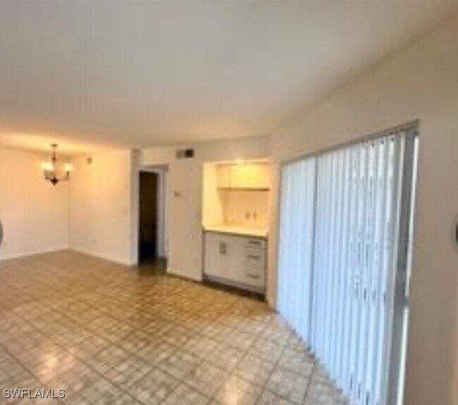 Building Photo - 177 Santa Clara Dr