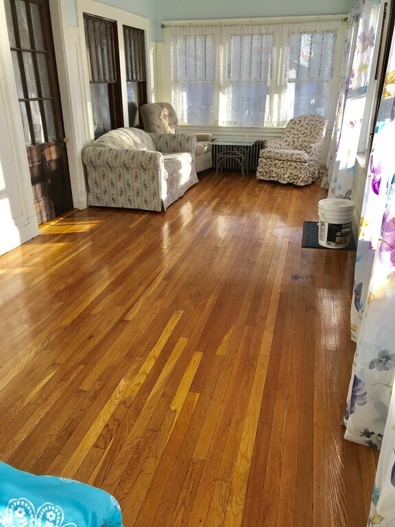 Building Photo - 8 6th St