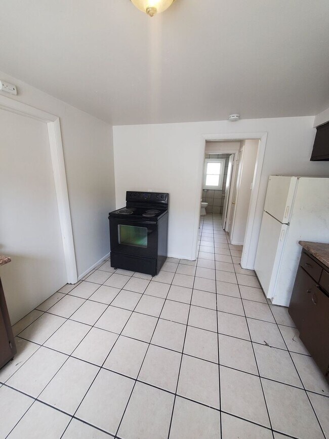 Foto del edificio - 4954-4956 N 48th St. (Duplex)