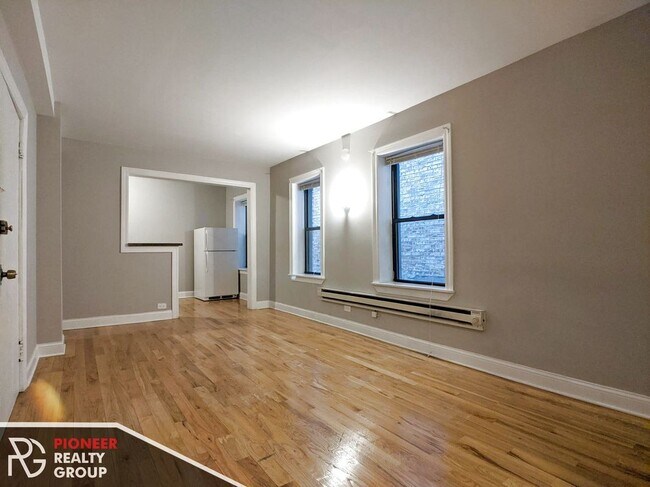 Building Photo - 1347 N Dearborn St