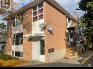 Building Photo - 168 First Av