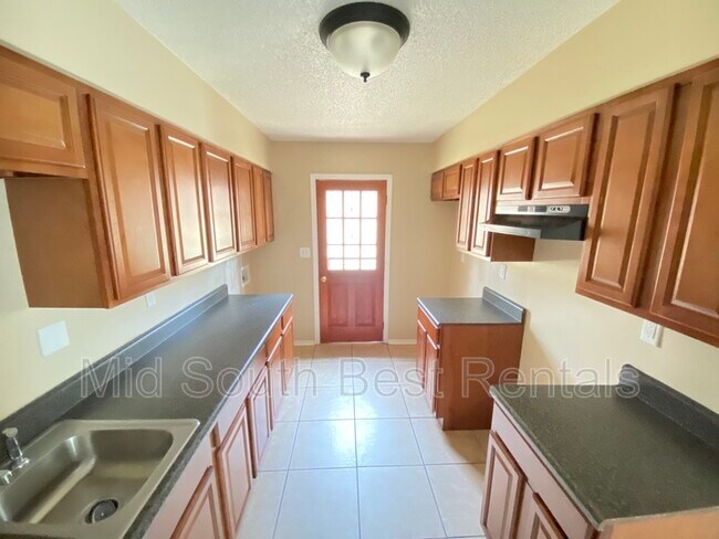 Foto del edificio - 4386 Davidcrest Dr