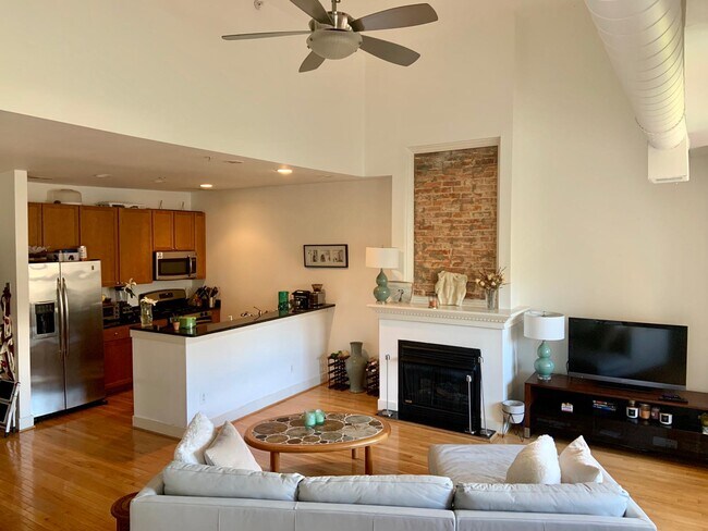 living room - 1305 Clifton St NW