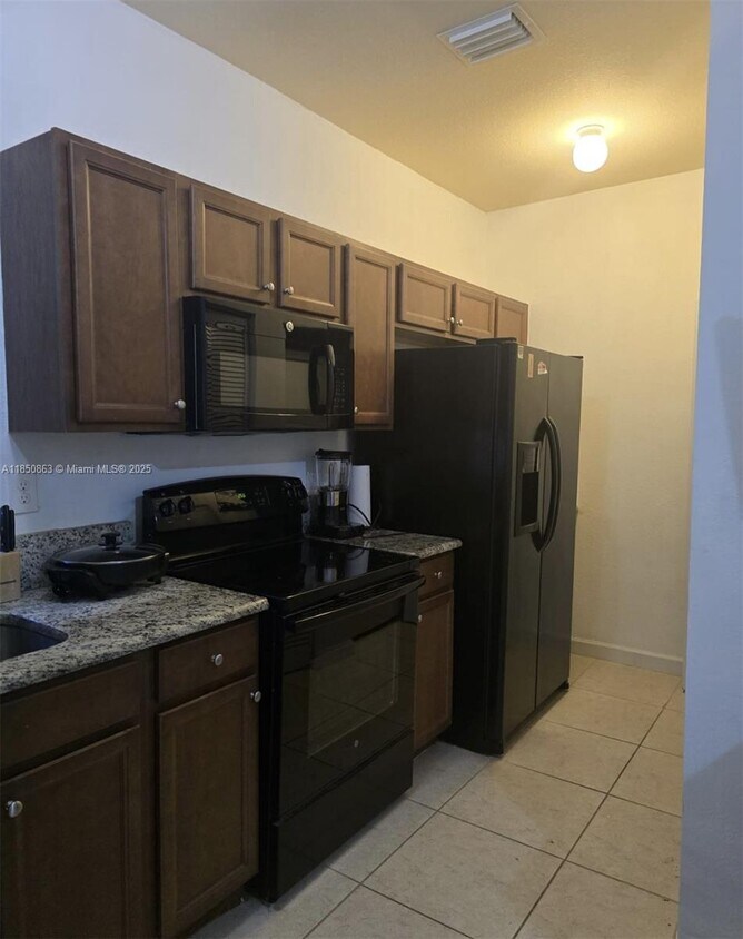 Foto principal - 17097 SW 93rd St