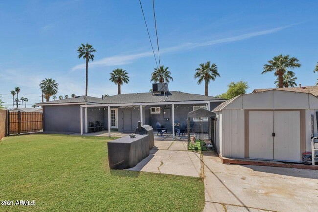 Building Photo - 3446 E Turney Ave
