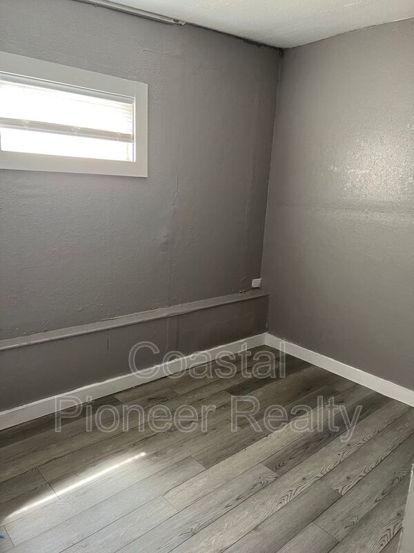 Foto del edificio - 7018 Washington St