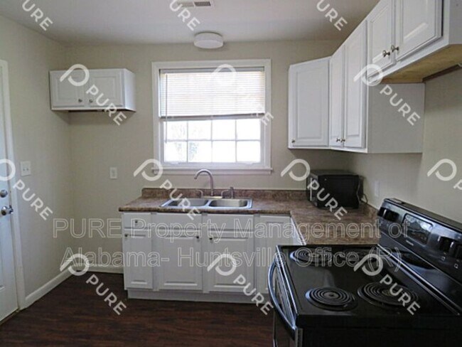 Building Photo - 4102 Force Drive
