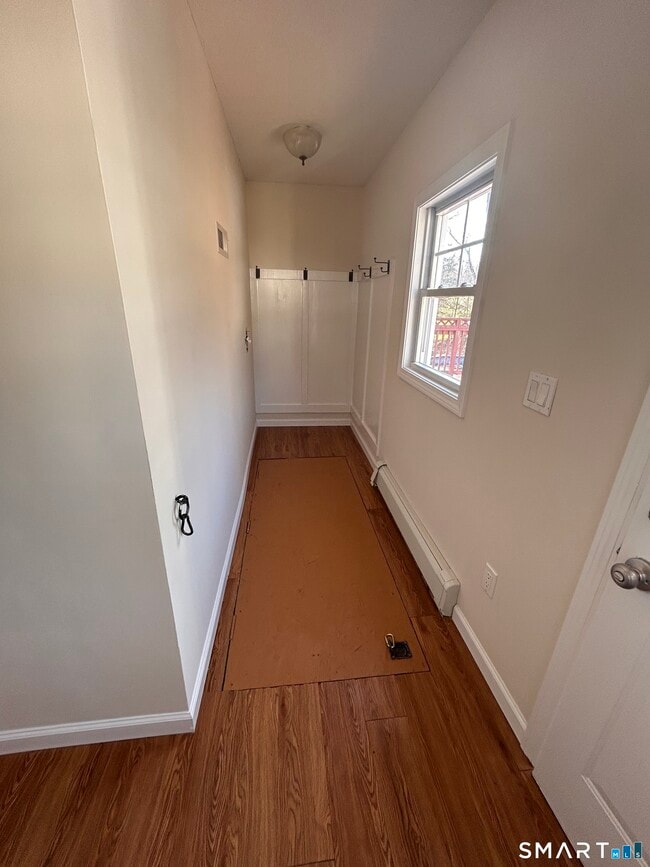 Building Photo - 2101 Scott Rd