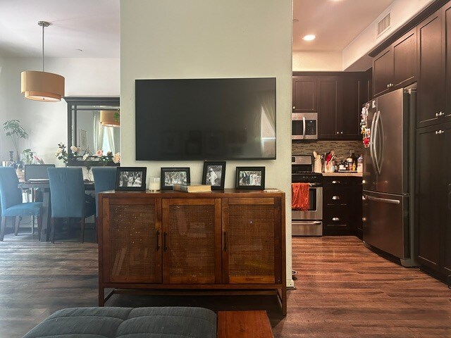Foto del edificio - 7607 N Patriot Way