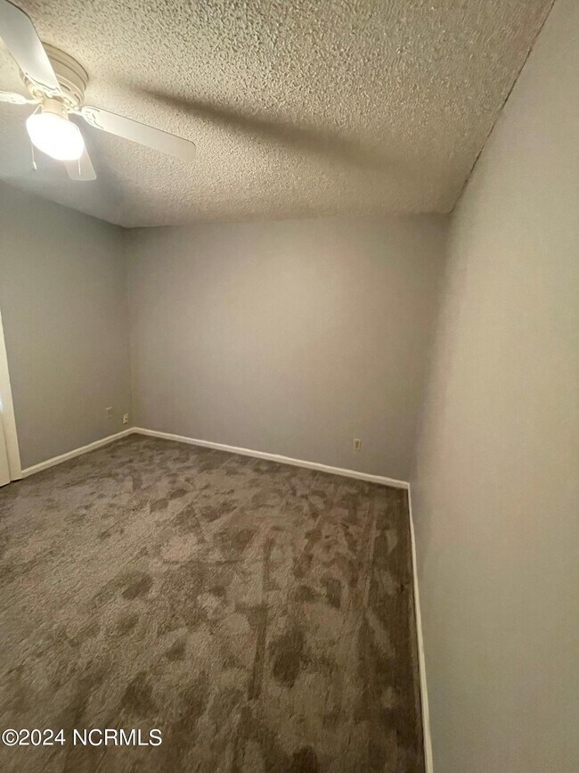 608 W Church St, Elizabeth City, NC 27909 Townhome Rentals in