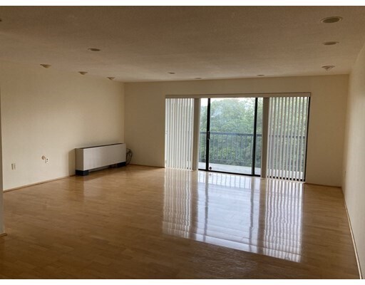 Foto del edificio - 1 Summit Dr