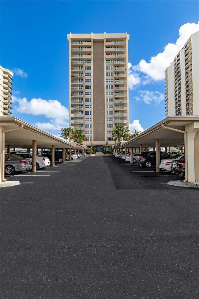 Foto del edificio - 5440 N Ocean Dr