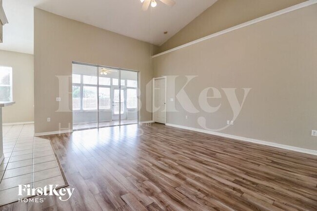 Foto del edificio - 2538 Pine Valley Drive