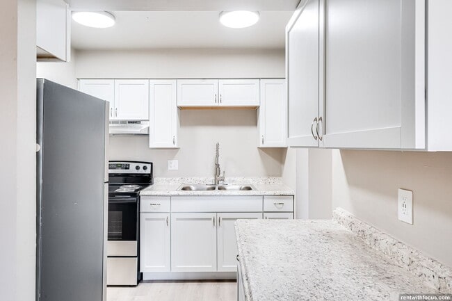 Interior Photo - EVERGREEN PLACE