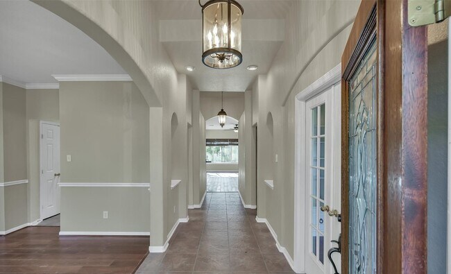 Building Photo - 30 S Rambling Ridge Pl