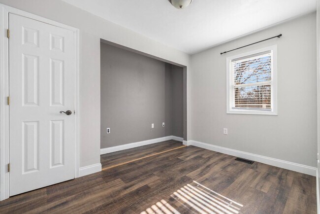 Building Photo - 124 Zeb Grindstaff Rd