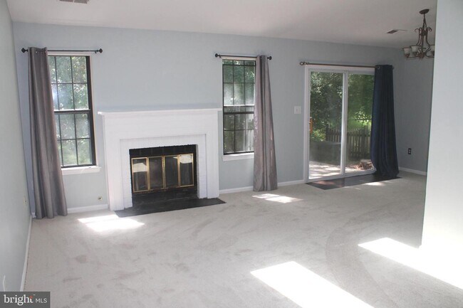 Building Photo - 7 McPherson Cir