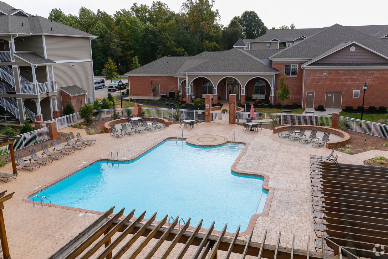 The Grand on Julian 9000 Grandeur Dr. Salisbury, NC