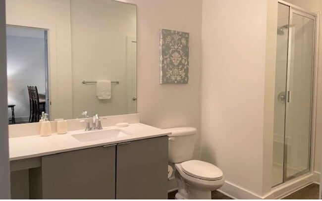 Building Photo - 392 Ashley Ave NE